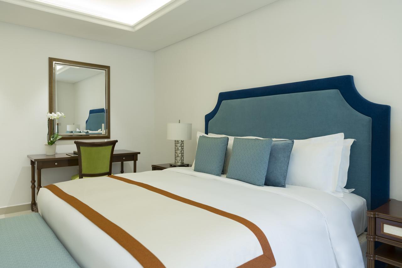 Al Najada Doha Hotel Apartments By Oaks Exterior photo