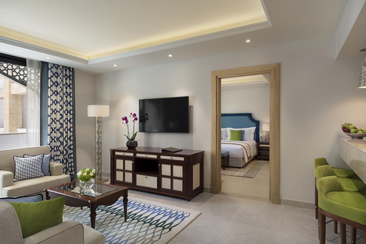 Al Najada Doha Hotel Apartments By Oaks Exterior photo
