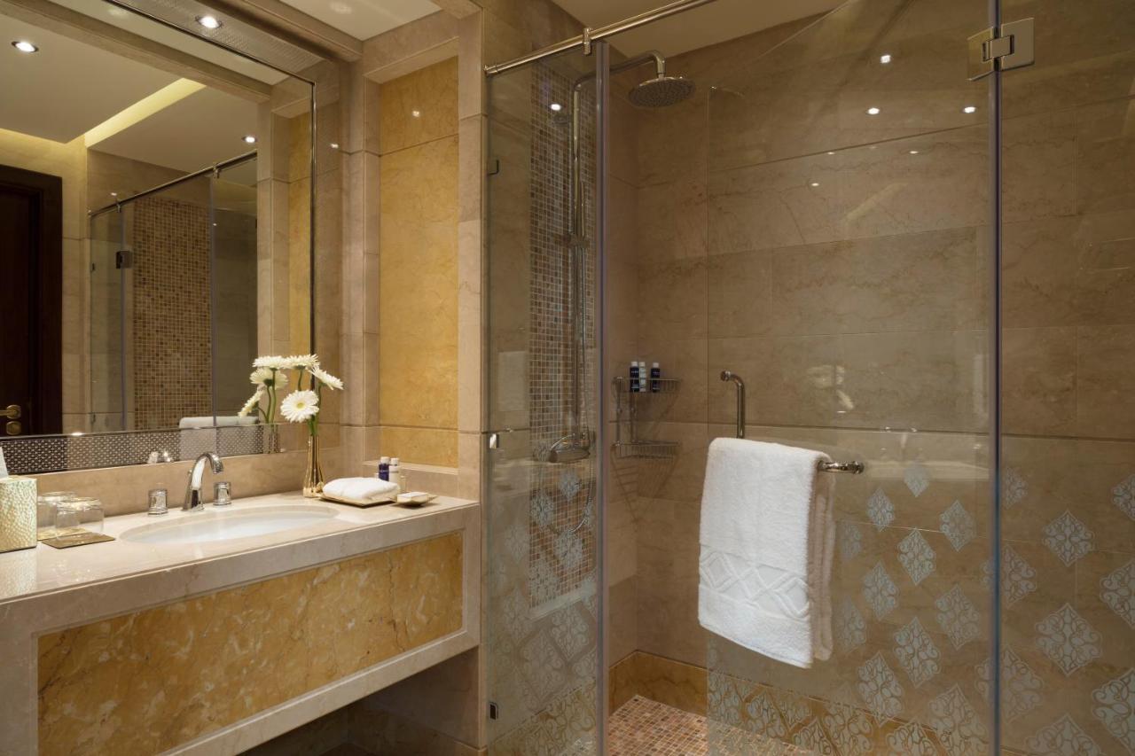 Al Najada Doha Hotel Apartments By Oaks Exterior photo